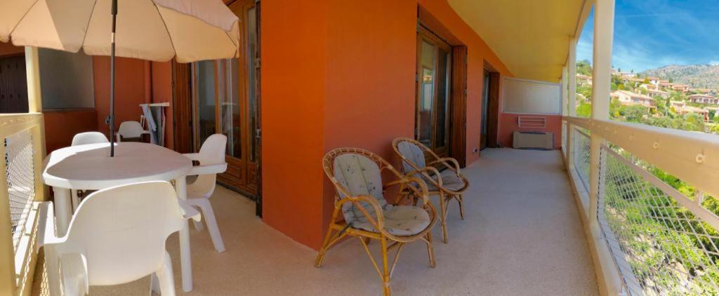 Appartement Altair Le Lavandou Exterior photo