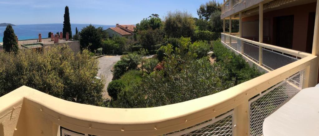 Appartement Altair Le Lavandou Exterior photo