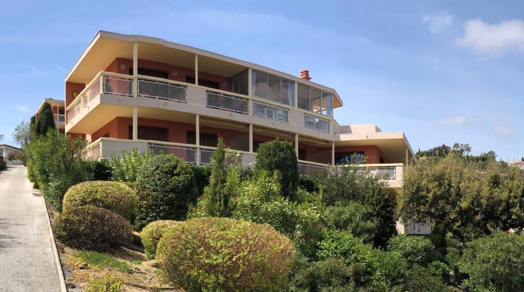 Appartement Altair Le Lavandou Exterior photo